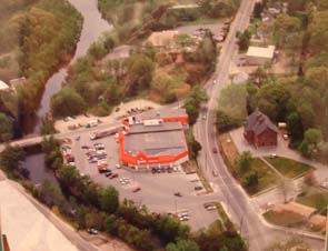 Aerial photo of Goretti's Supermarket